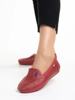 Cartina piros női mokaszin, műbőrből készült