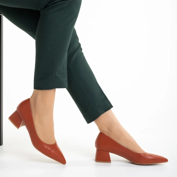 Dimina sötét barna női cipő