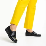 Caressa fekete női cipő, műbőrből készült