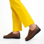 Atara barna női cipő, műbőrből készült