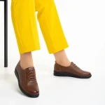 Atara barna női cipő, műbőrből készült