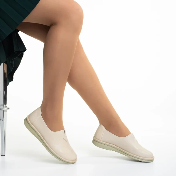 Cassia bézs női cipő, műbőrből készült