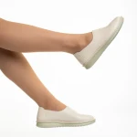 Cassia bézs női cipő, műbőrből készült