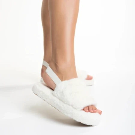 Retal fehér női papucs, szintetikus bundából készült