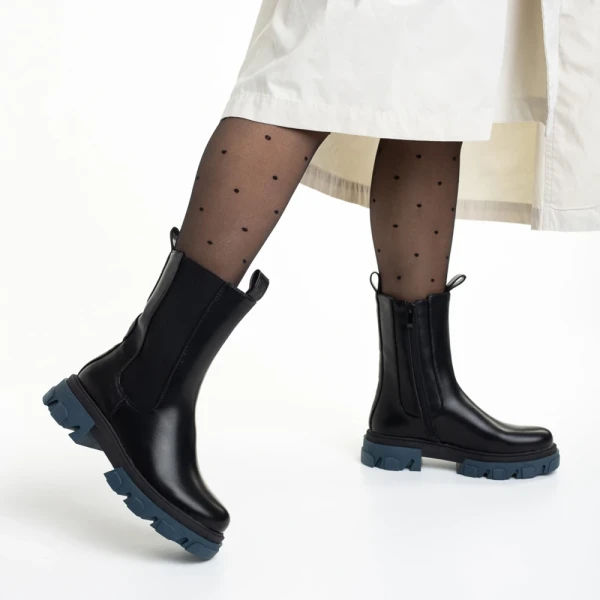 Idalia fekete és kék női csizma, műbőrből készült