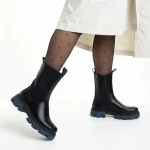 Idalia fekete és kék női csizma, műbőrből készült