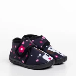 Sadira fekete gyerek papucs, textil anyagból készült