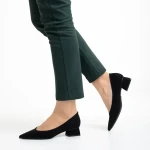 Ziva fekete női cipő sarokkal, textil anyagból készült