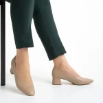 Veda bézs női cipő sarokkal, műbőrből készült