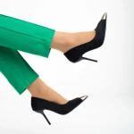 Melany fekete női cipő sarokkal, textil anyagból készült