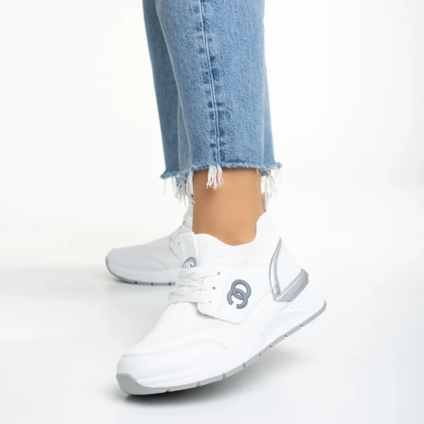 Nairobi fehér női sportcipő, műbőrből és textil anyagból készült