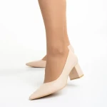 Amarilis bézs női cipő sarokkal, műbőrből készült