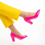 Crenta fukszia női cipő sarokkal, műbőrből készült