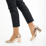 Mirsada rózsaszín női cipő sarokkal, műbőrből készült