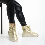 Dionyza arany női csizma, textil anyagból készült