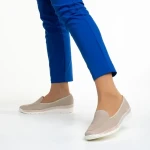 Kamala bézs női cipő, fordított bőrből készült