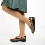 Kamala arany női cipő, fordított bőrből készült