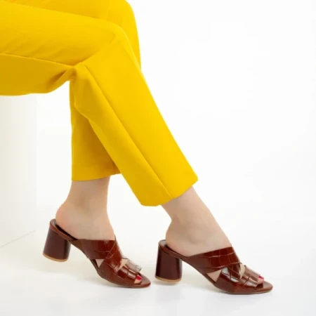 Marco barna női papucs, Mohana valódi bőrből készült