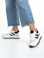 Izebel fehér és fekete női sportcipő, műbőrből készült