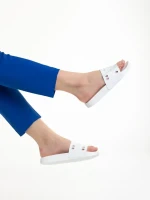 Raimonda fehér női papucs, szintetikus anyagból készült