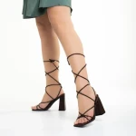 Odilia barna női szandál, műbőrből készült