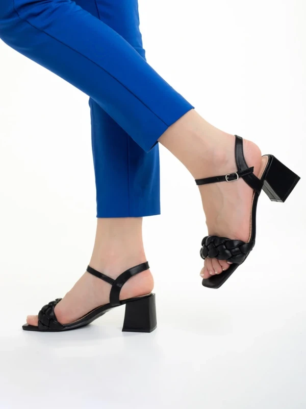 Cintia fekete női szandál, műbőrből készült