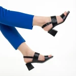 Antanina fekete női szandál, műbőrből készült