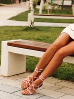 Nesrin rózsaszín női szandál, textil anyagból készült