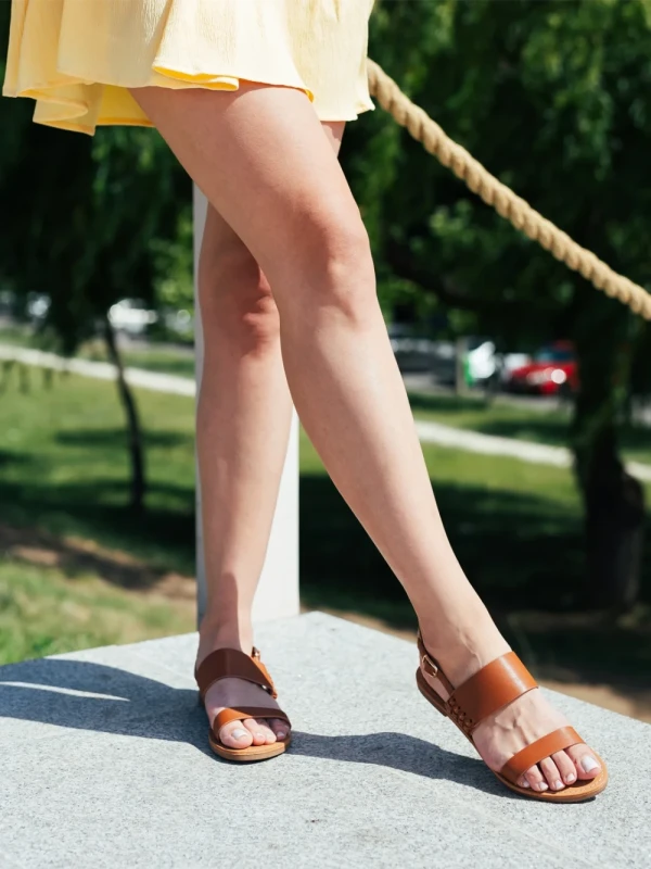 Mirabelle barna női szandál, műbőrből készült