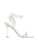 Kanata fehér női szandál, műbőrből készült