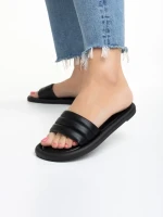 Gerel fekete női papucs, műbőrből készült