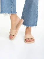 Gerel sötét bézs női papucs, műbőrből készült