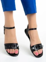 Tirta fekete női szandál, műbőrből készült