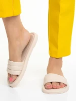 Gerel világos bézs női papucs, műbőrből készült