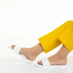 Gerel fehér női papucs, műbőrből készült