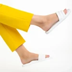 Gerel fehér női papucs, műbőrből készült