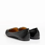 Adelais fekete női mokaszin, műbőrből készült