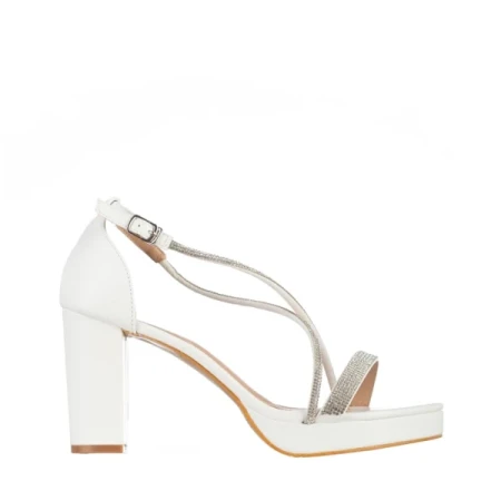 Clarisa fehér női szandál, műbőrből készült