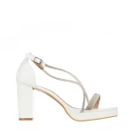 Clarisa fehér női szandál, műbőrből készült