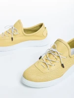 Nilda sárga alkalmi női cipő, valódi bőrből készült