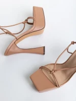 Kimbra camel női szandál, műbőrből készült