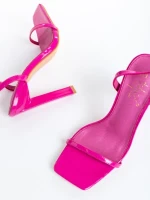 Kiera fukszia női szandál, lakkozott műbőrből készült