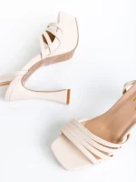 Kerime  bézs női szandál, műbőrből készült