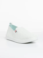 Amias fehér és fekete férfi sportcipő, műbőrből készült