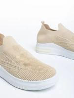 Rumiana bézs női sportcipő, textil anyagból készült