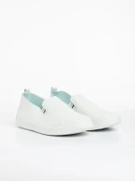 Amias fehér és szürke férfi sportcipő, műbőrből készült