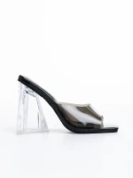 Stefana fekete női papucs, műbőrből készült