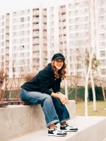 Joandra fekete és fehér női sportcipő, műbőrből és textil anyagból készült