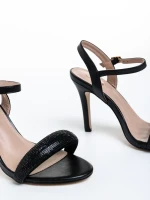 Ruzana fekete női szandál, műbőrből készült