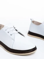 Totty fehér alkalmi női cipő, valódi bőrből készült